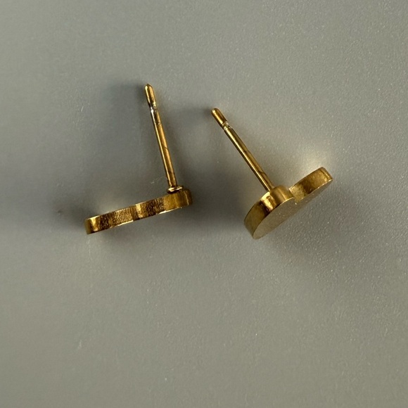 Stainless Steel Gold Heart and Music Note Ear Stud - Picture 5 of 6